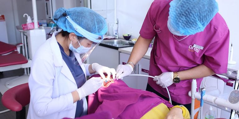 bọc răng sứ có cần lấy tủy