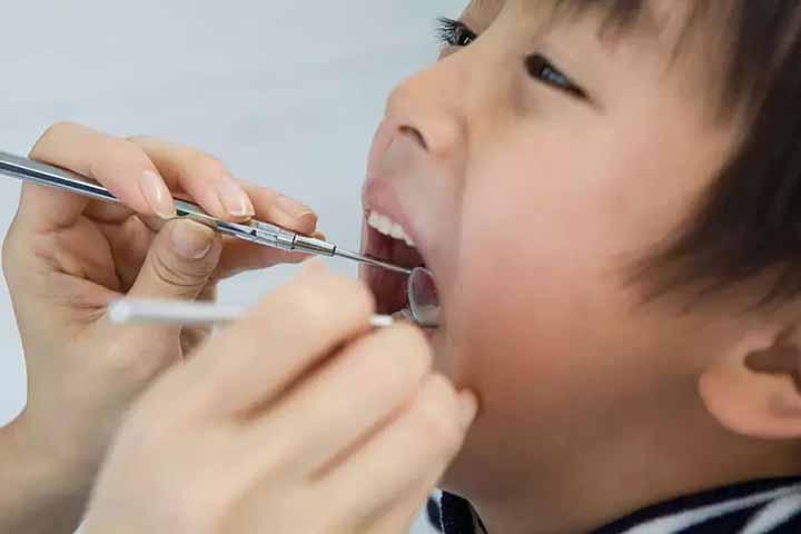 trẻ 5 tuổi nhổ răng được không