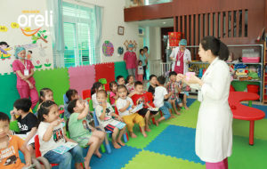 Chuyến thăm chỉnh nha đầu tiên của trẻ