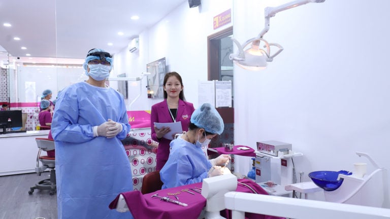 cay ghep implant buon ho