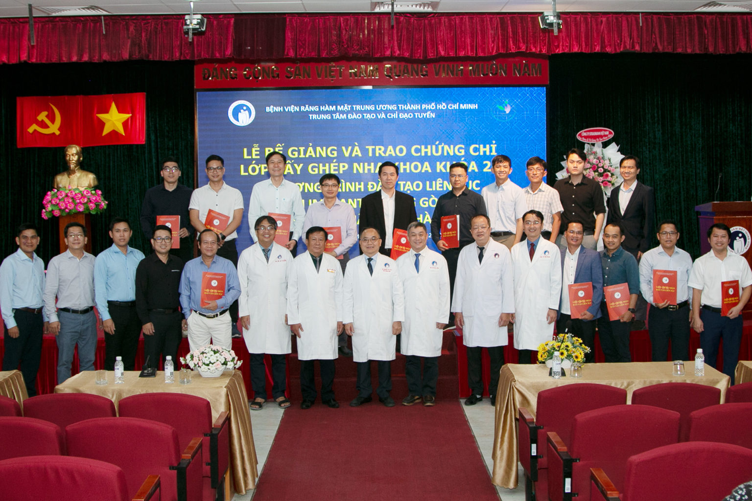 implant xuong go ma bs nguyen nam chung