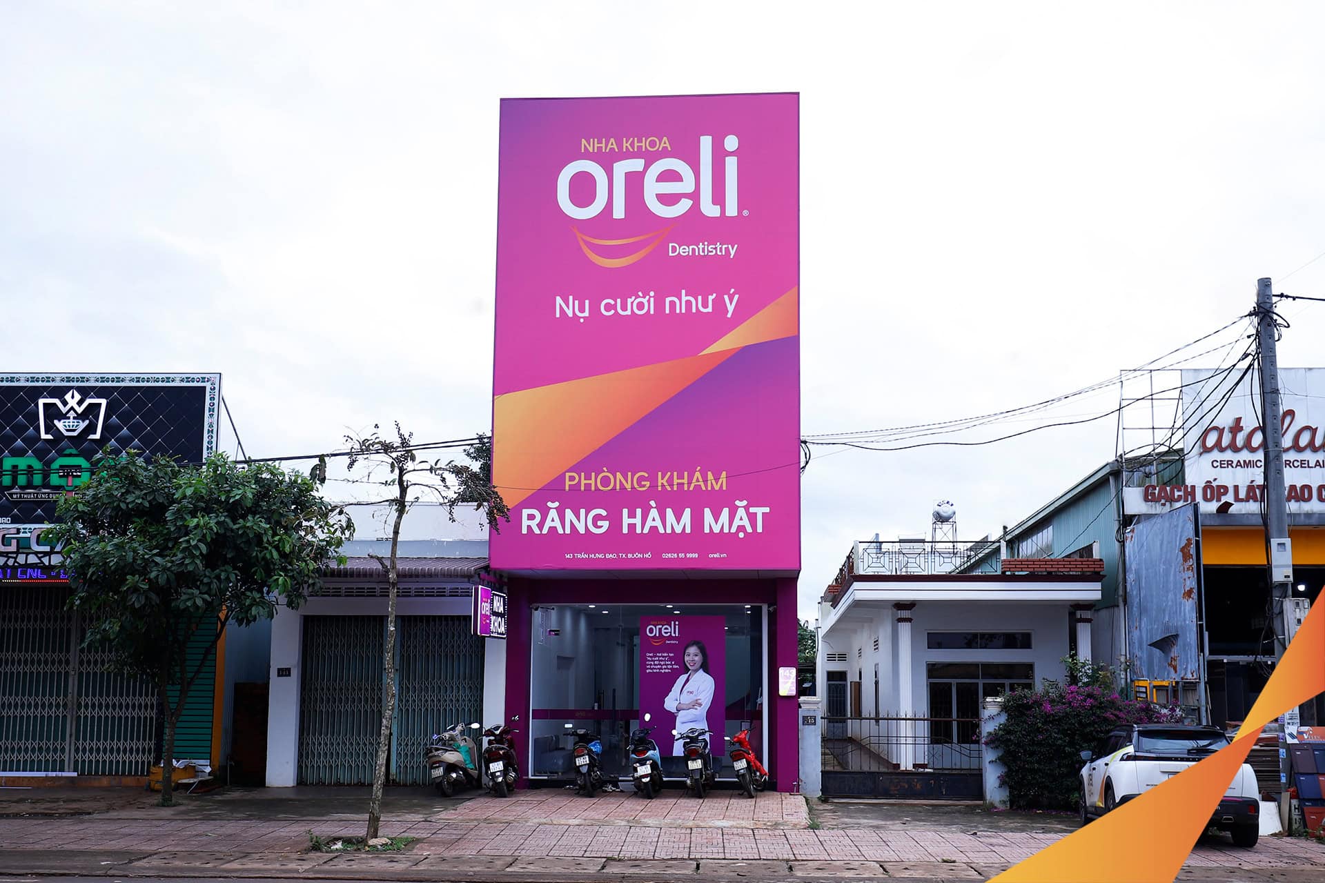 nha khoa oreli buon ho