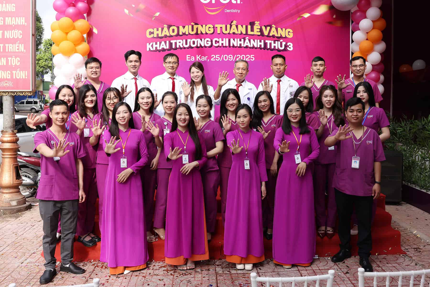 Đội ngũ bác sĩ Nha khoa Oreli