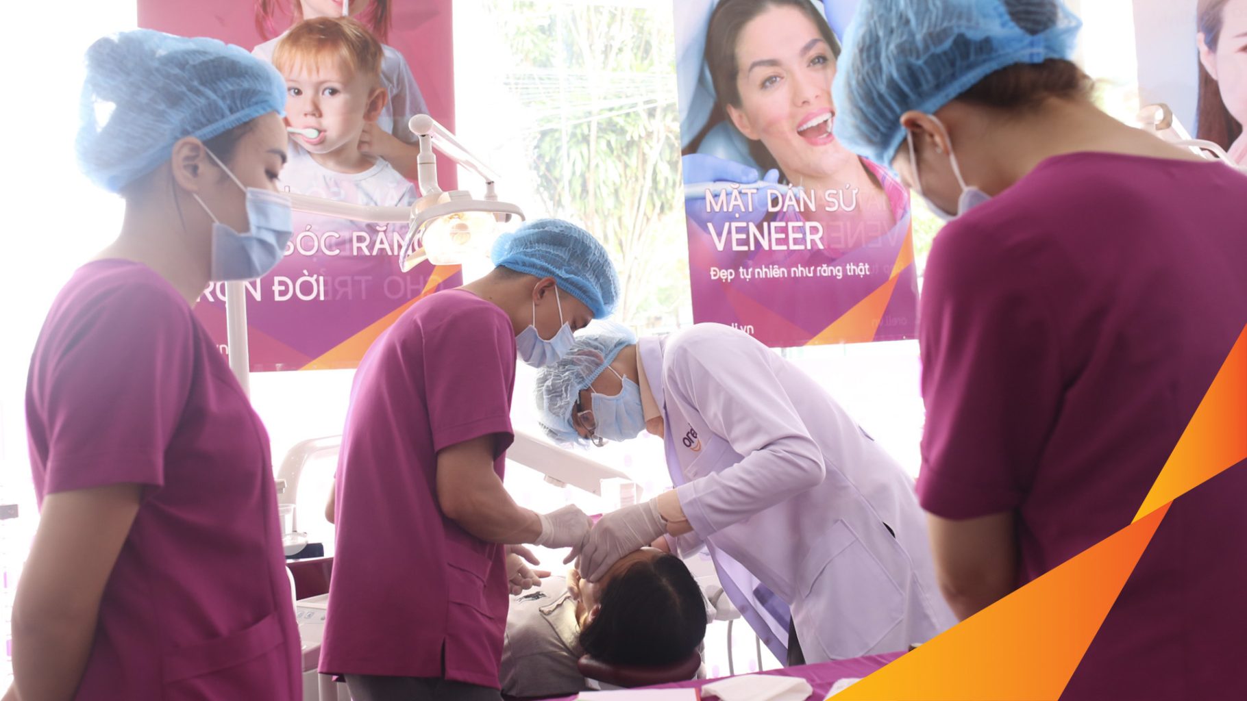 Kết quả đạt được sau 2 tuần - Phục hồi ăn nhai chắc chắn và cười nói tự tin tại Nha khoa Oreli
