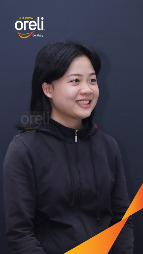 Răng chen chúc khấp khểnh hô trước khi điều trị tại Nha khoa Oreli