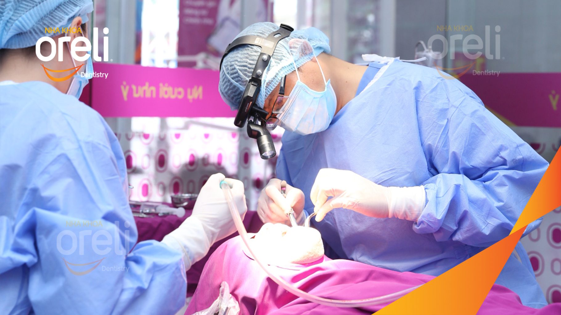 Mất răng hàm dưới trước khi điều trị tại Oreli