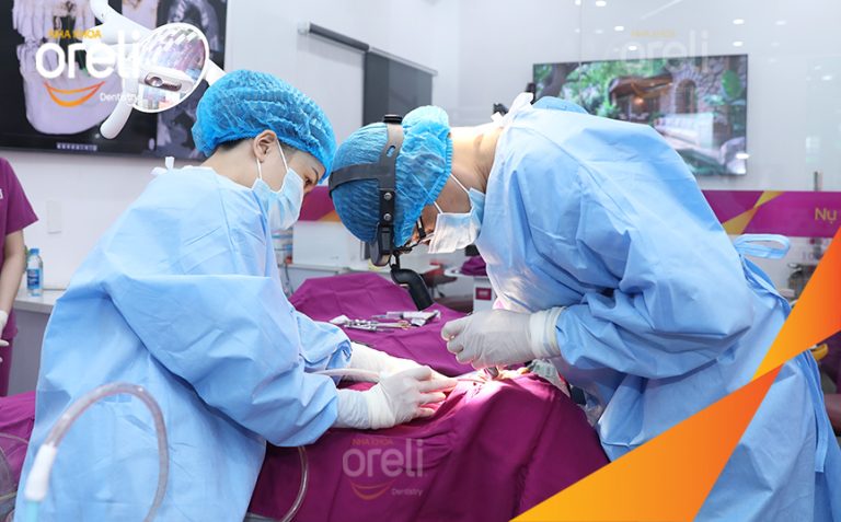 Case Cấy Ghép Implant Phục Hồi Nhiều Răng Mất | Nha khoa Oreli