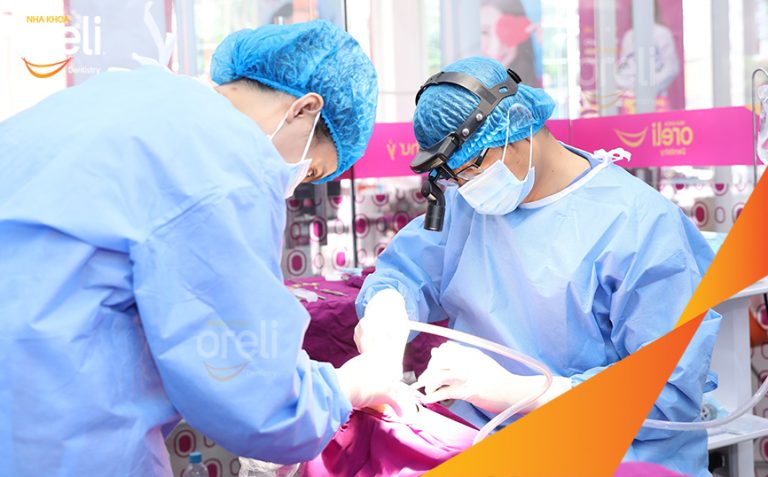 Ca Cấy 7 Trụ Implant Phục Hồi Răng Mất Tại Nha Khoa Oreli
